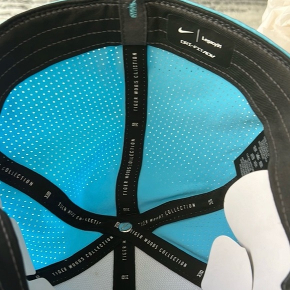 Nike Tiger Woods Legacy91 Golf Hat – S/M Flex Fit – Turquoise Cap with Logo - Picture 4 of 9